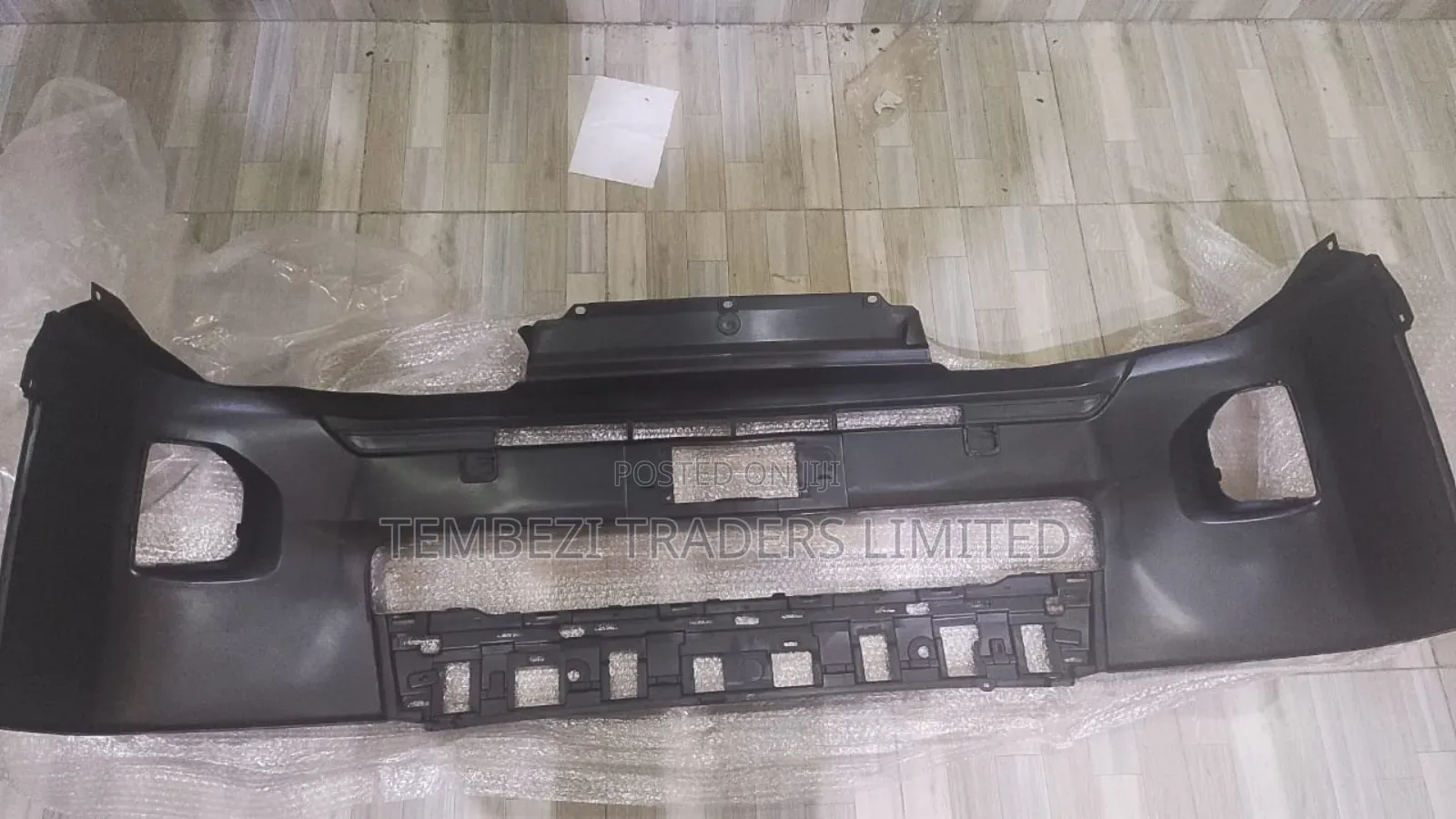 Front Bumper Toyota Hiace 7l 2014/2015/2016 New Model