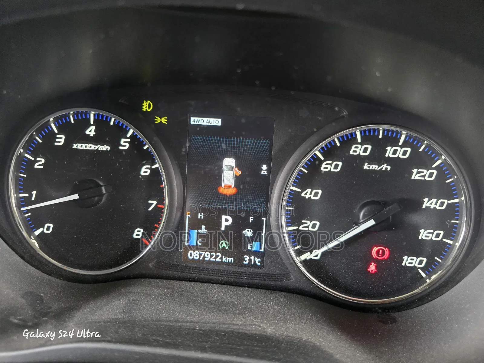Mitsubishi Outlander 2019 Off white