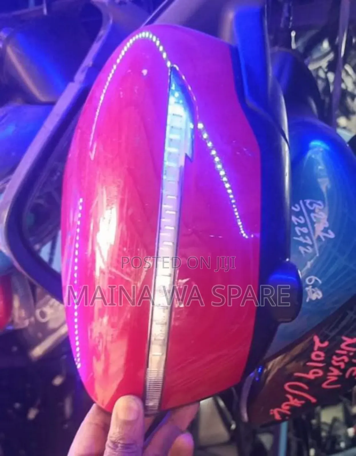 X-Trail T32
-Side Mirror With Camera