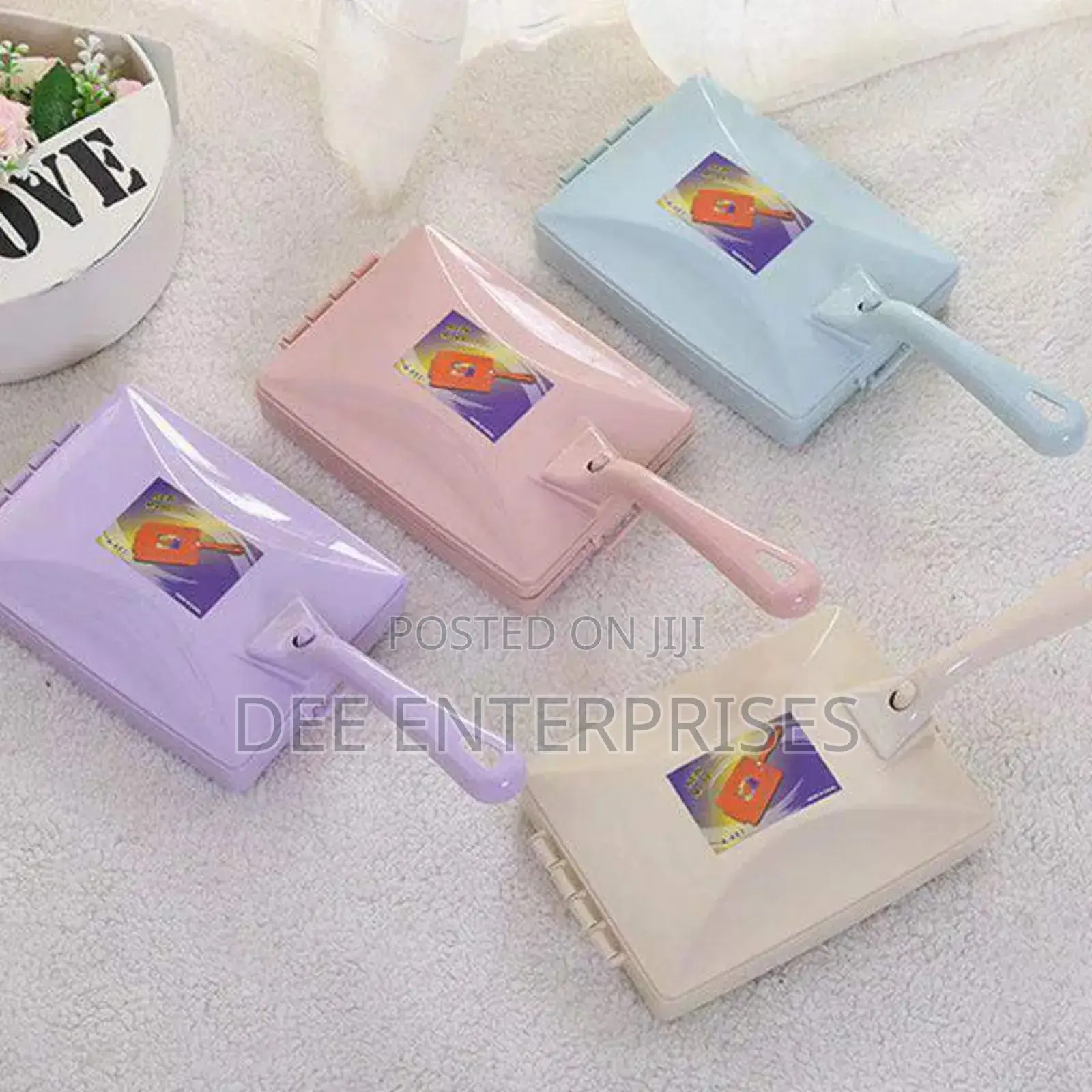 Carpet Brush Mini Vacuum Cleaner