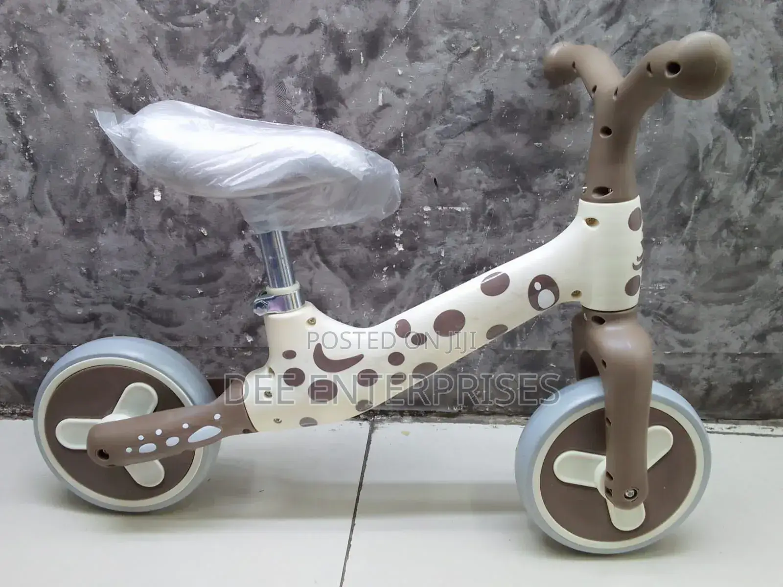 Balance Bicycle Size 12 No Pedals