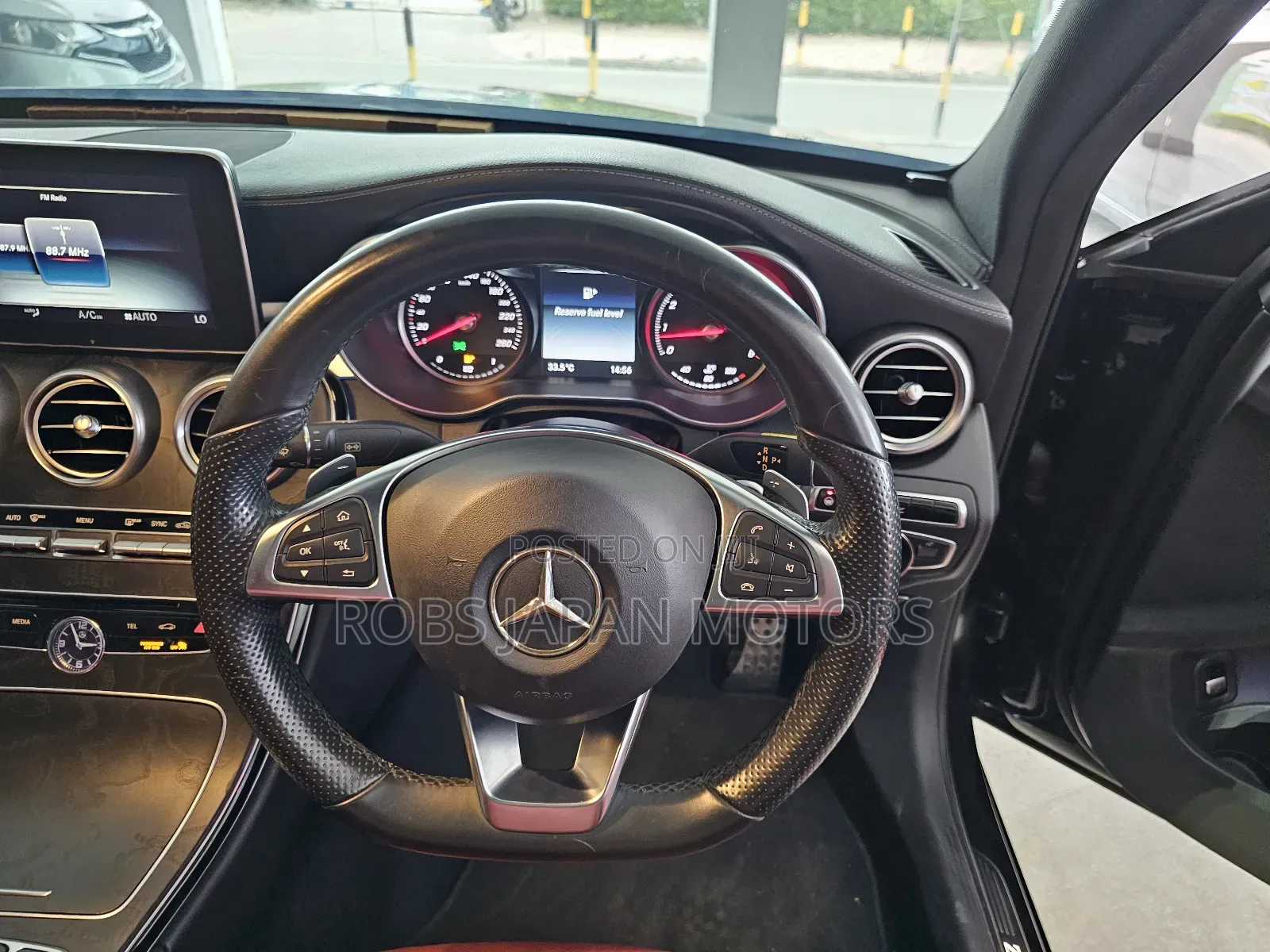 Mercedes-Benz C200 2017 Black