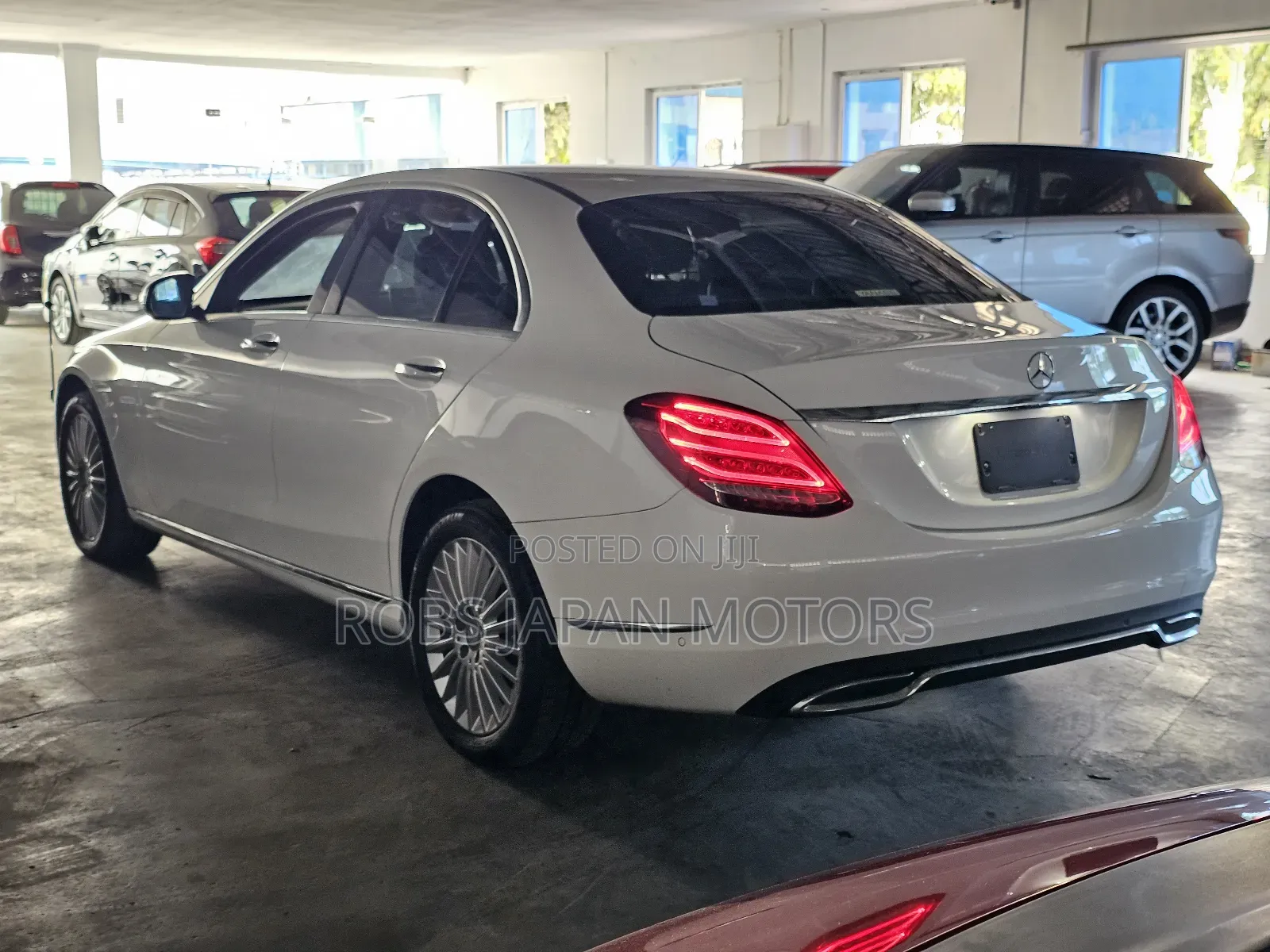 Mercedes-Benz C200 2017 Pearl