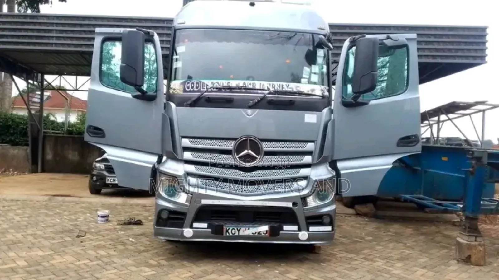 Transit Trailers at Hand for Logistics Services