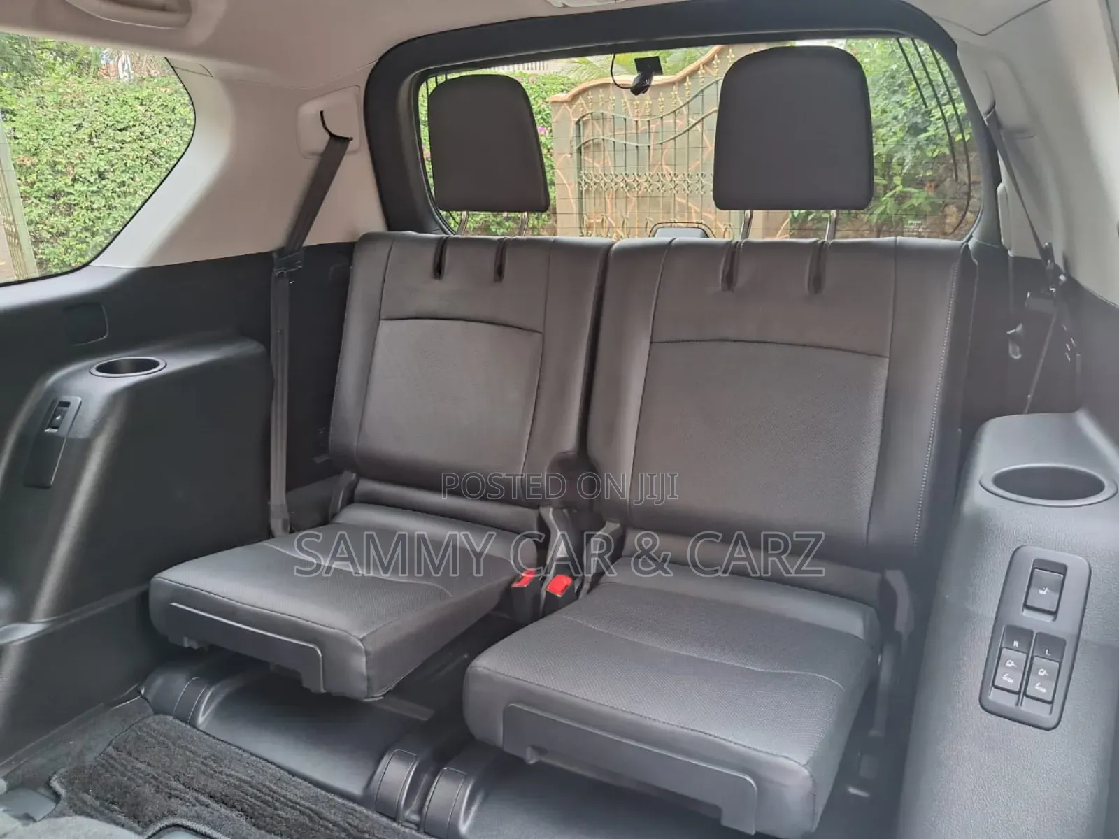 Toyota Land Cruiser Prado 2018 White