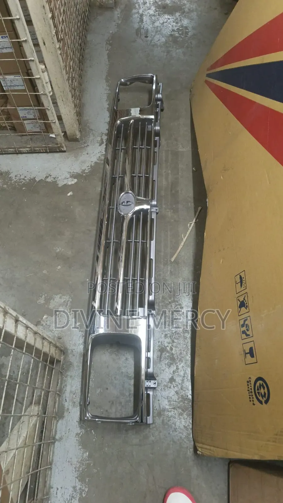 Toyota Hilux Front Grill Chrome