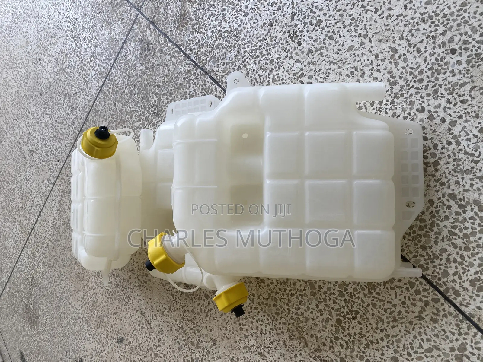 Fuso Fi Radiator Coolant Reserve Tank