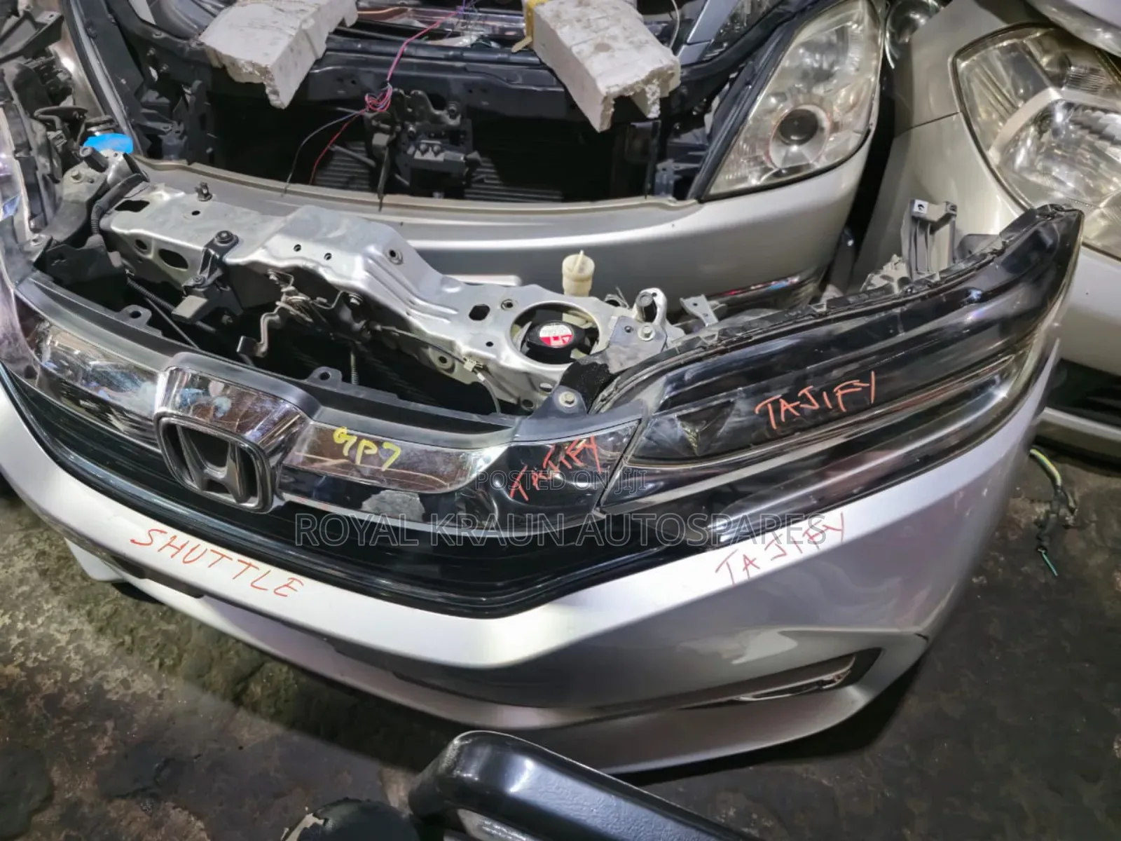 Honda Fit Shuttle Nosecut 2017 Model