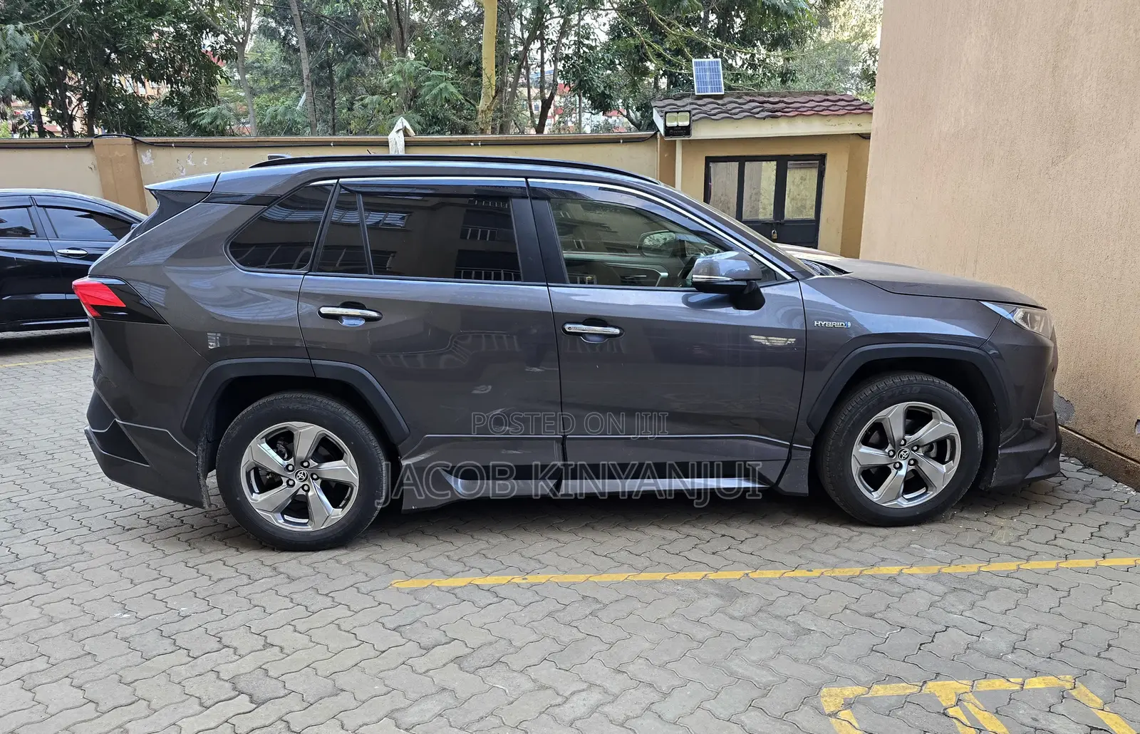 Toyota RAV4 Hybrid 2019 Gray