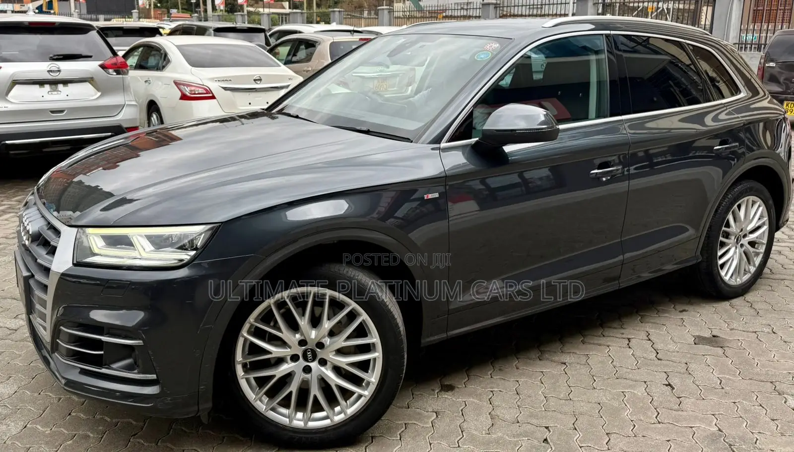 Audi Q5 2.0T Premium AWD quattro 2019 Gray