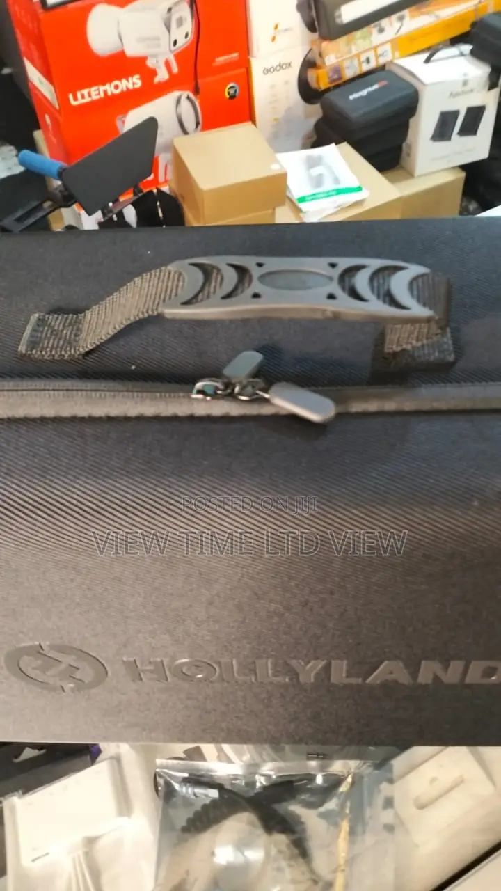 Hollyland Solidcom Se Global 5s – 5-Person Wireless Intercom Headset
