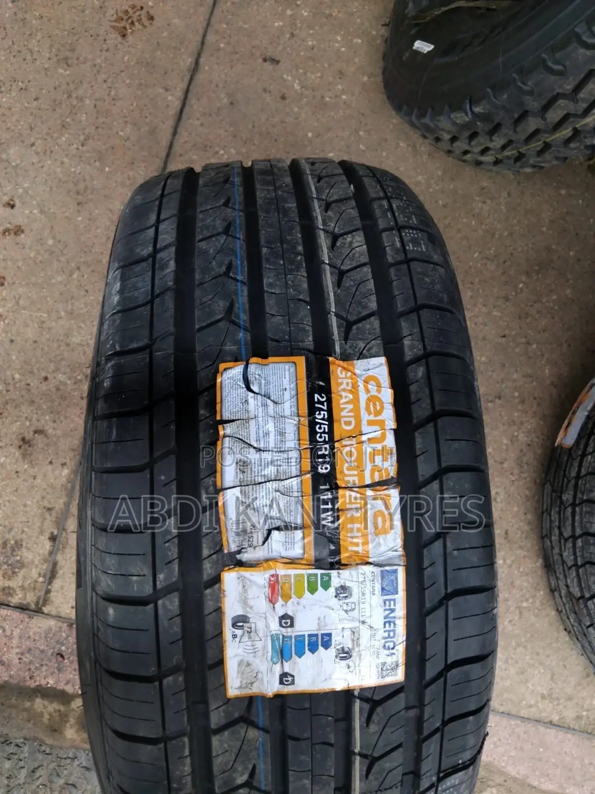 275/55r19 Centara