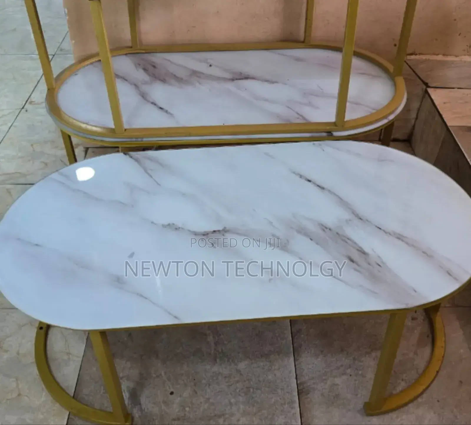 Oval Single Pieces Glass Effect Marble Table