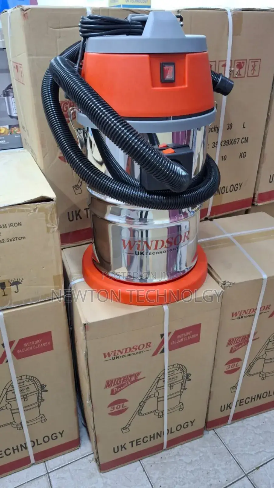 Vacuum Cleaner Wet and Dry 30 Litres