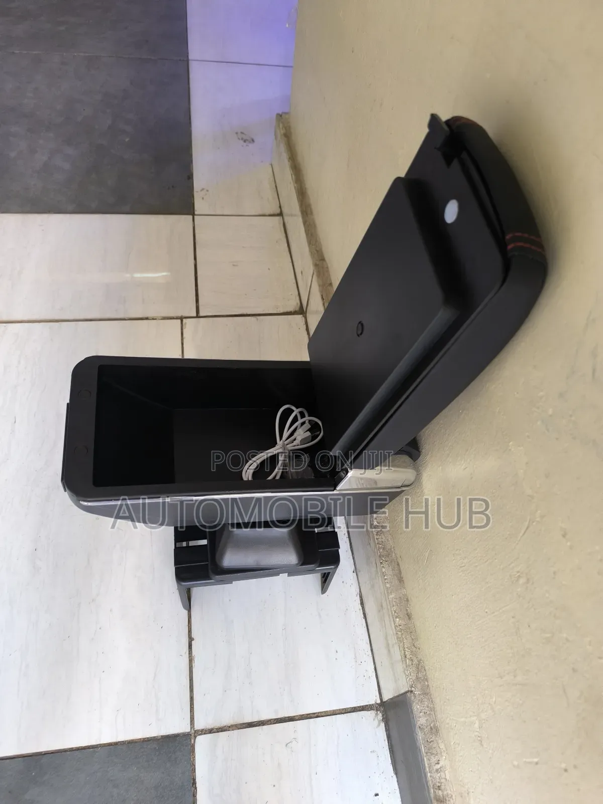 Order Online Car Amrest With 7 Usb Ports