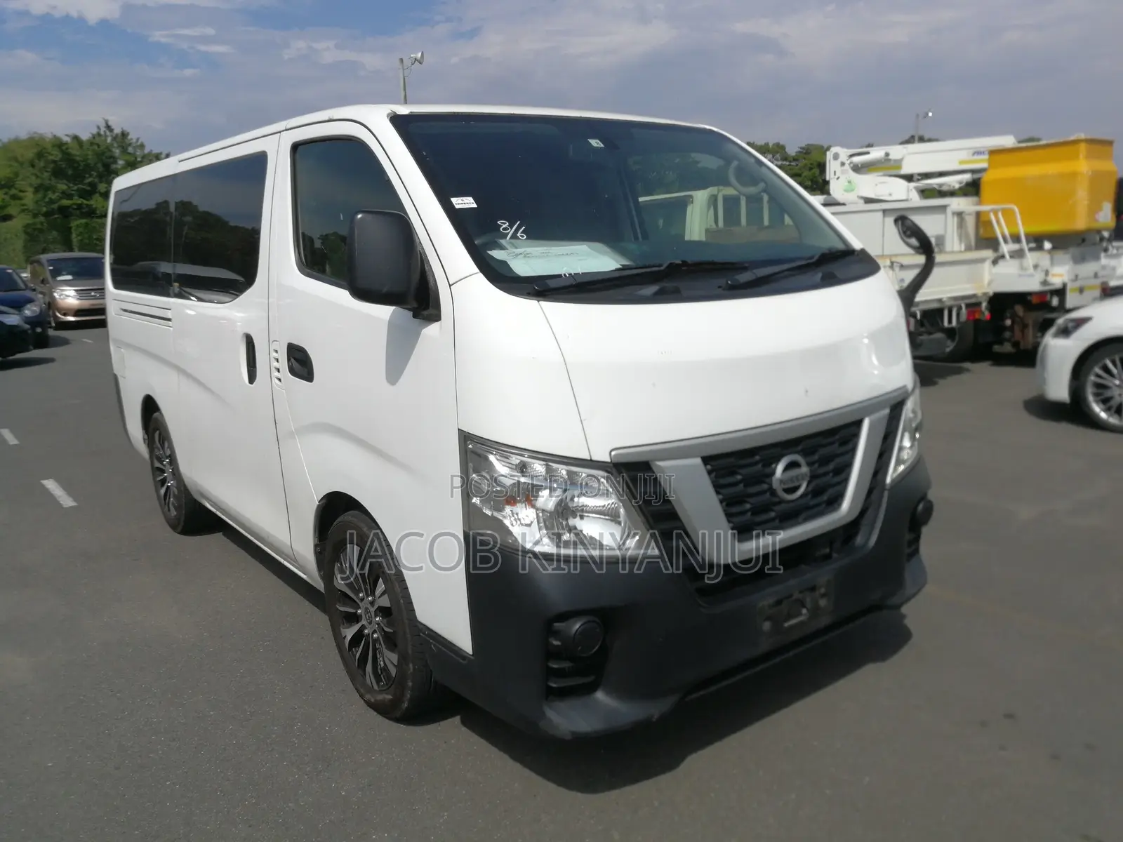Nissan Caravan (Urvan) 2018 White
