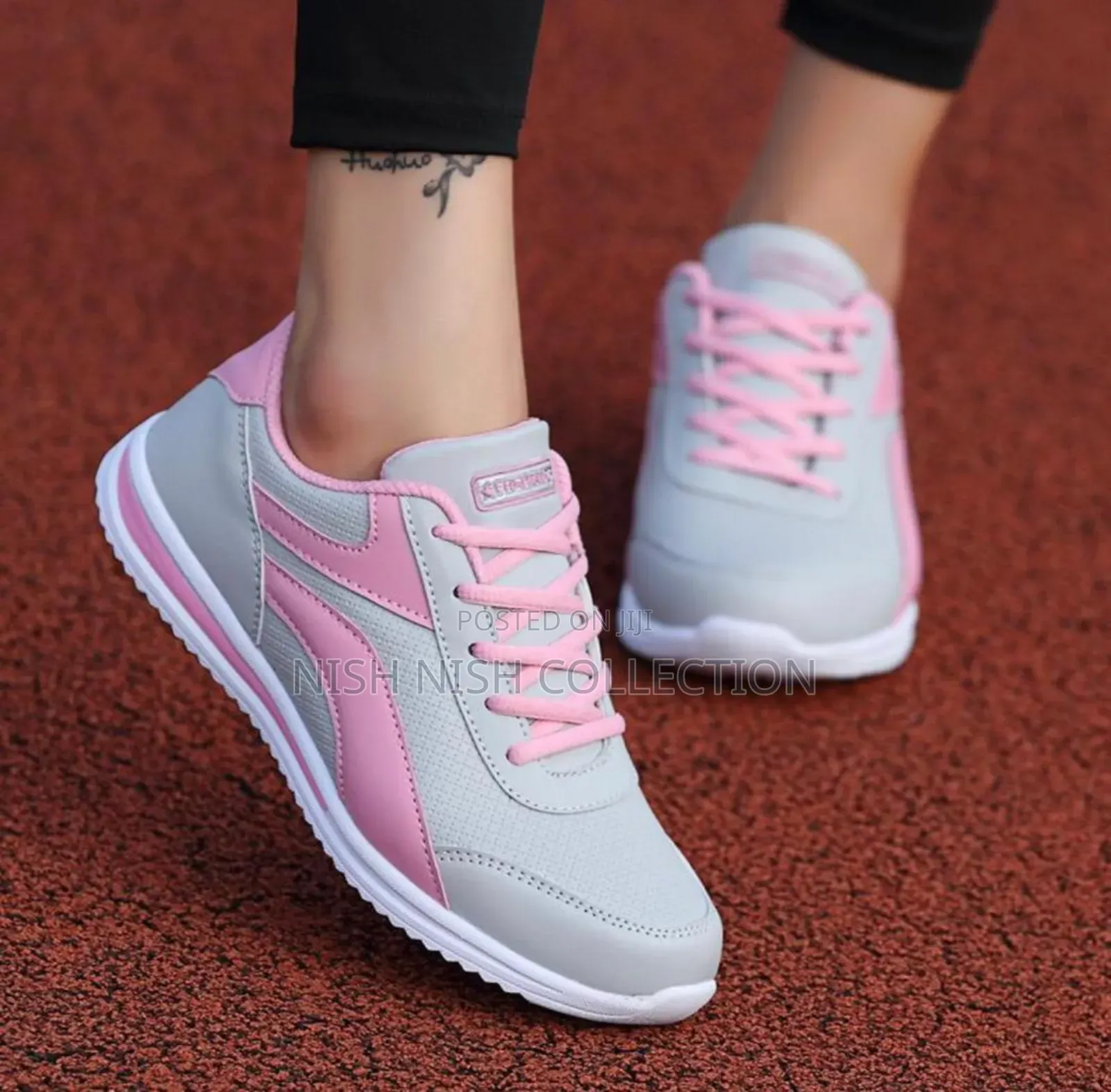*Ladies Fashion Sneakers