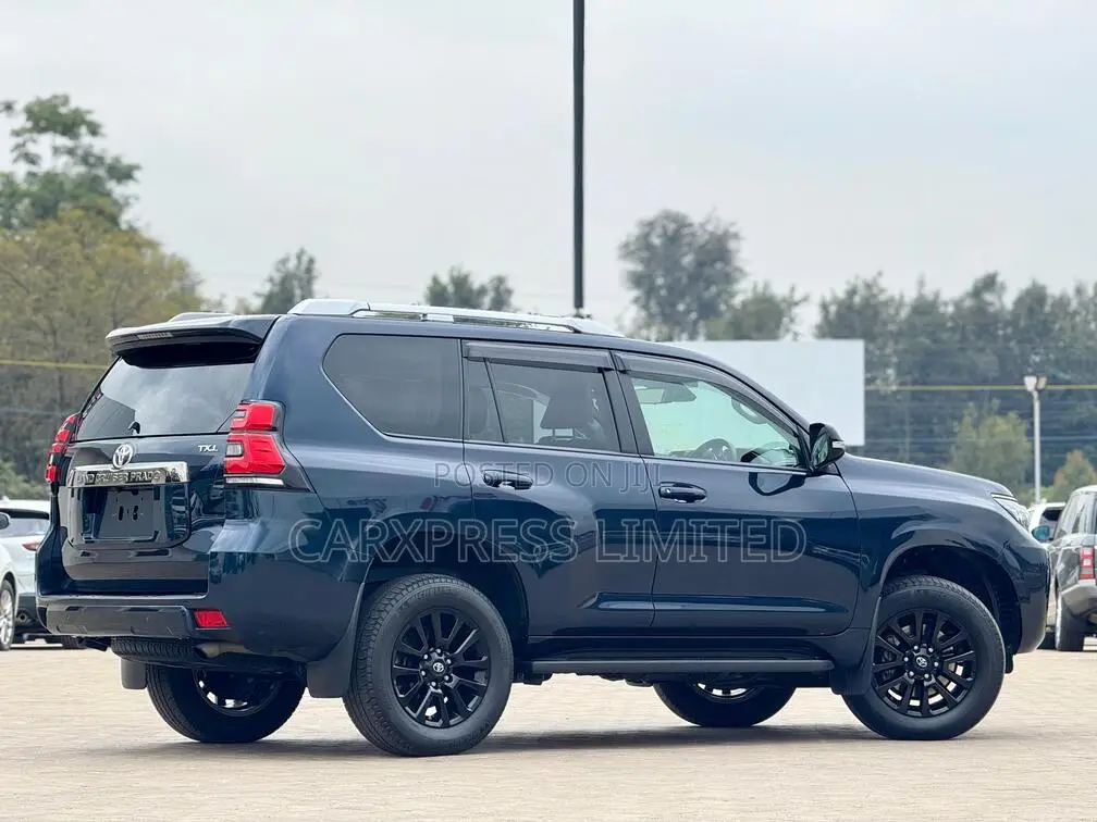 Toyota Land Cruiser Prado 2020 Blue