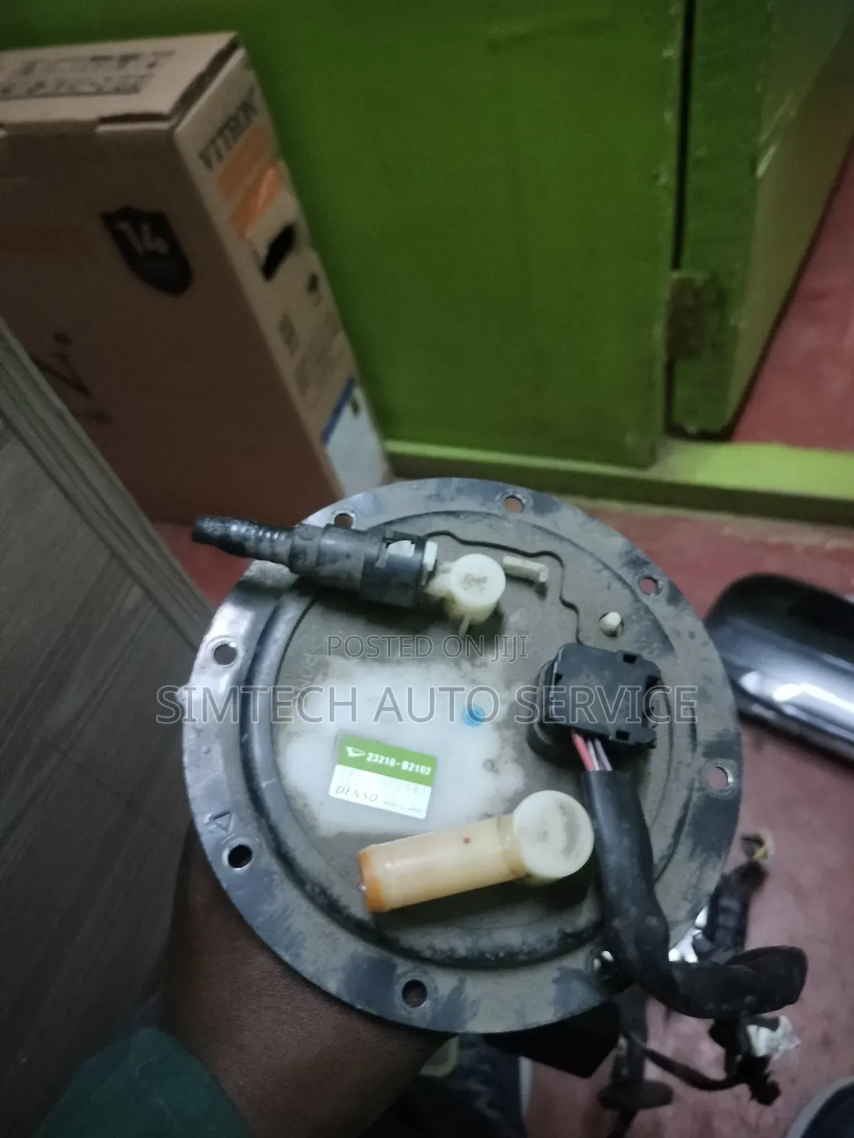 Daihatsu Mira E:S Fuel Pump