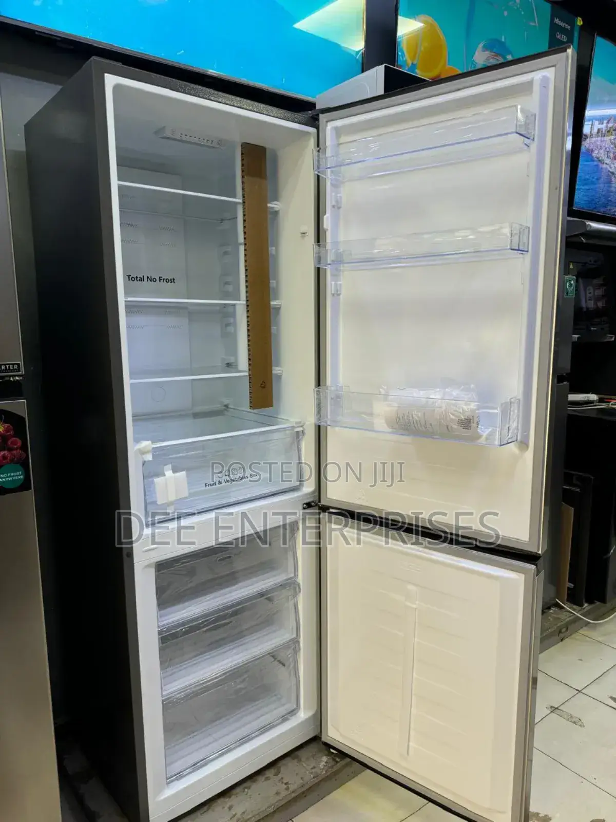 292 Liters Hisense Refrigerator With Water Dispenser