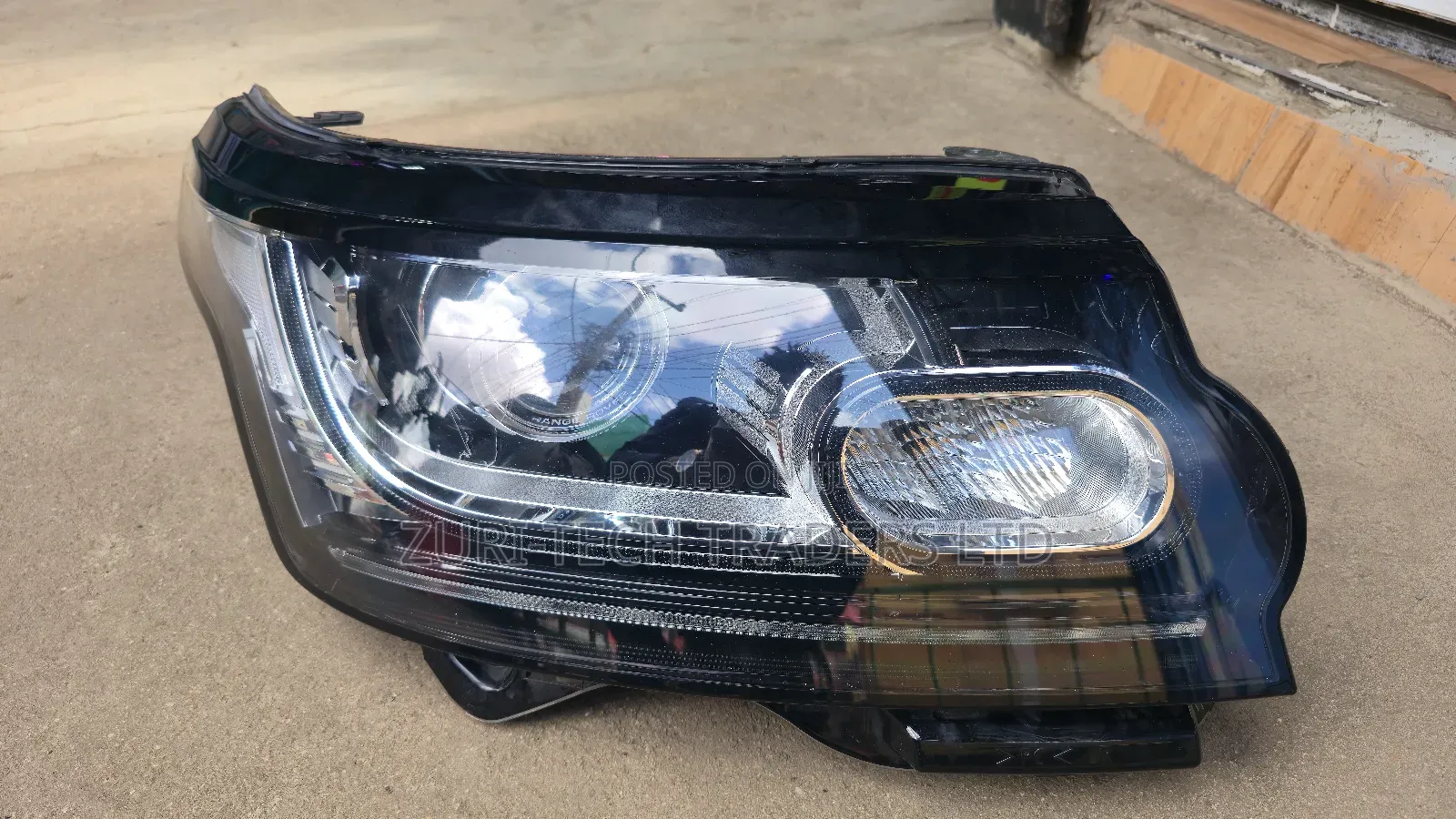 Range Rover Evoque Headlights
