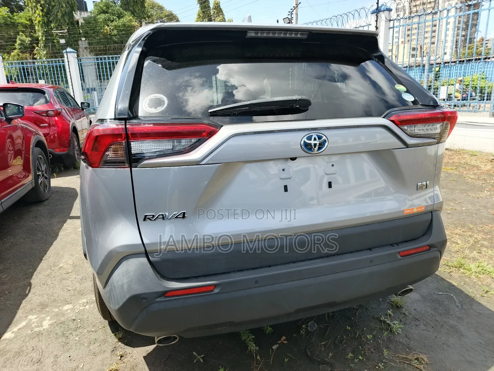 Toyota RAV4 Hybrid 2020 Silver