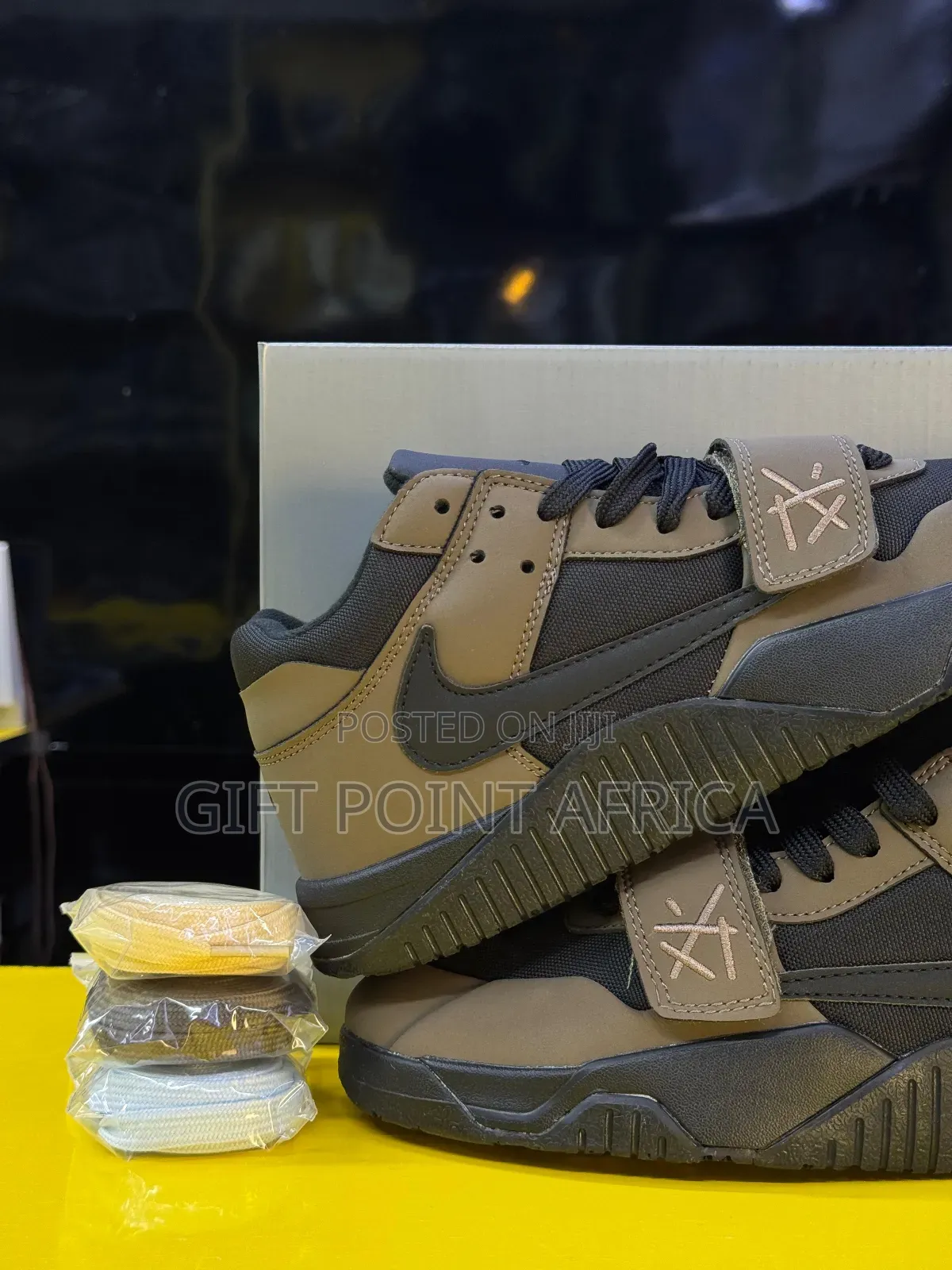 Travis Scott  Jumpman Jack
“Dark Mocha”
Sneakers