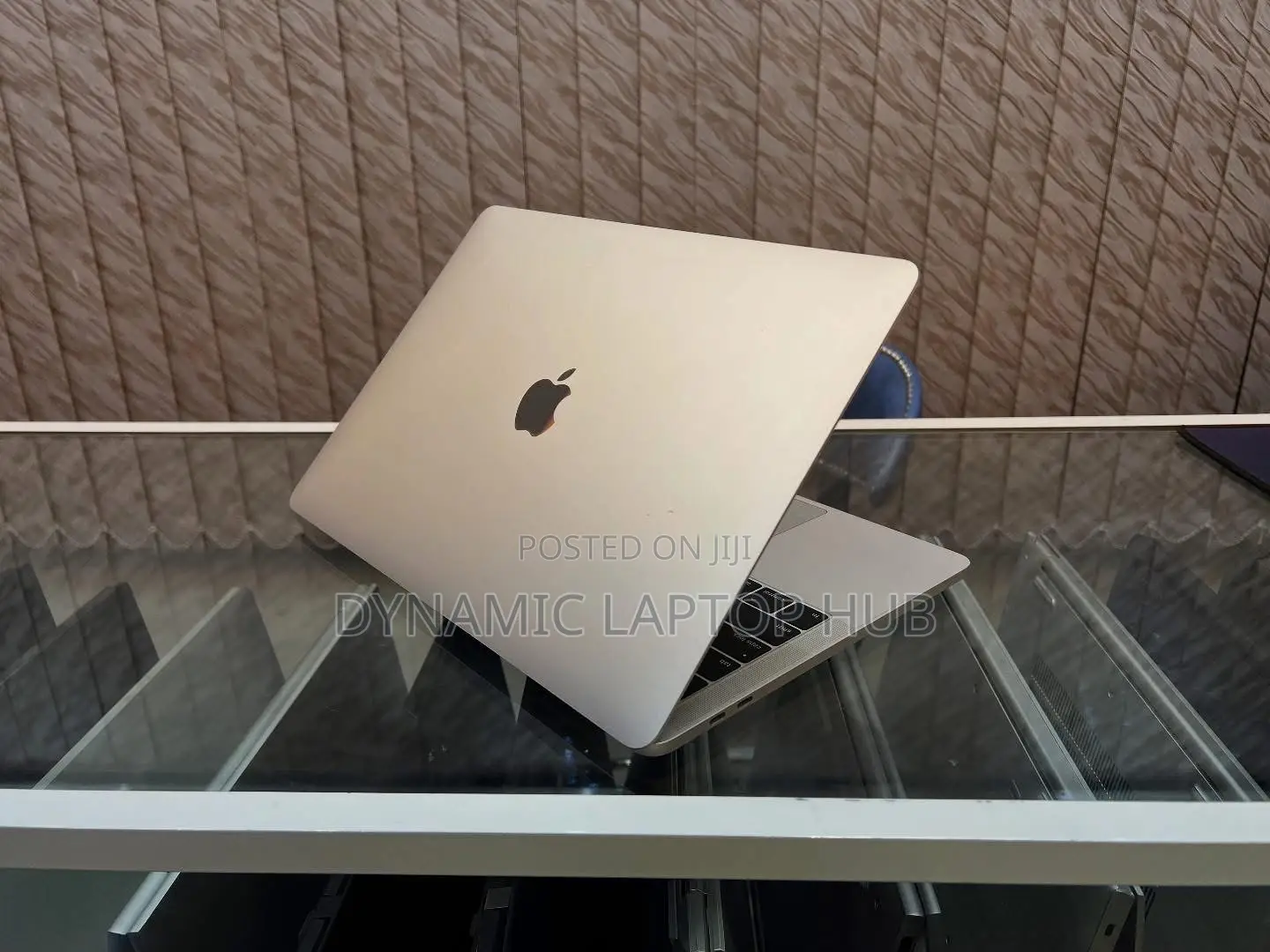 Laptop Apple MacBook Pro 2018 16GB Intel Core I5 SSD 512GB