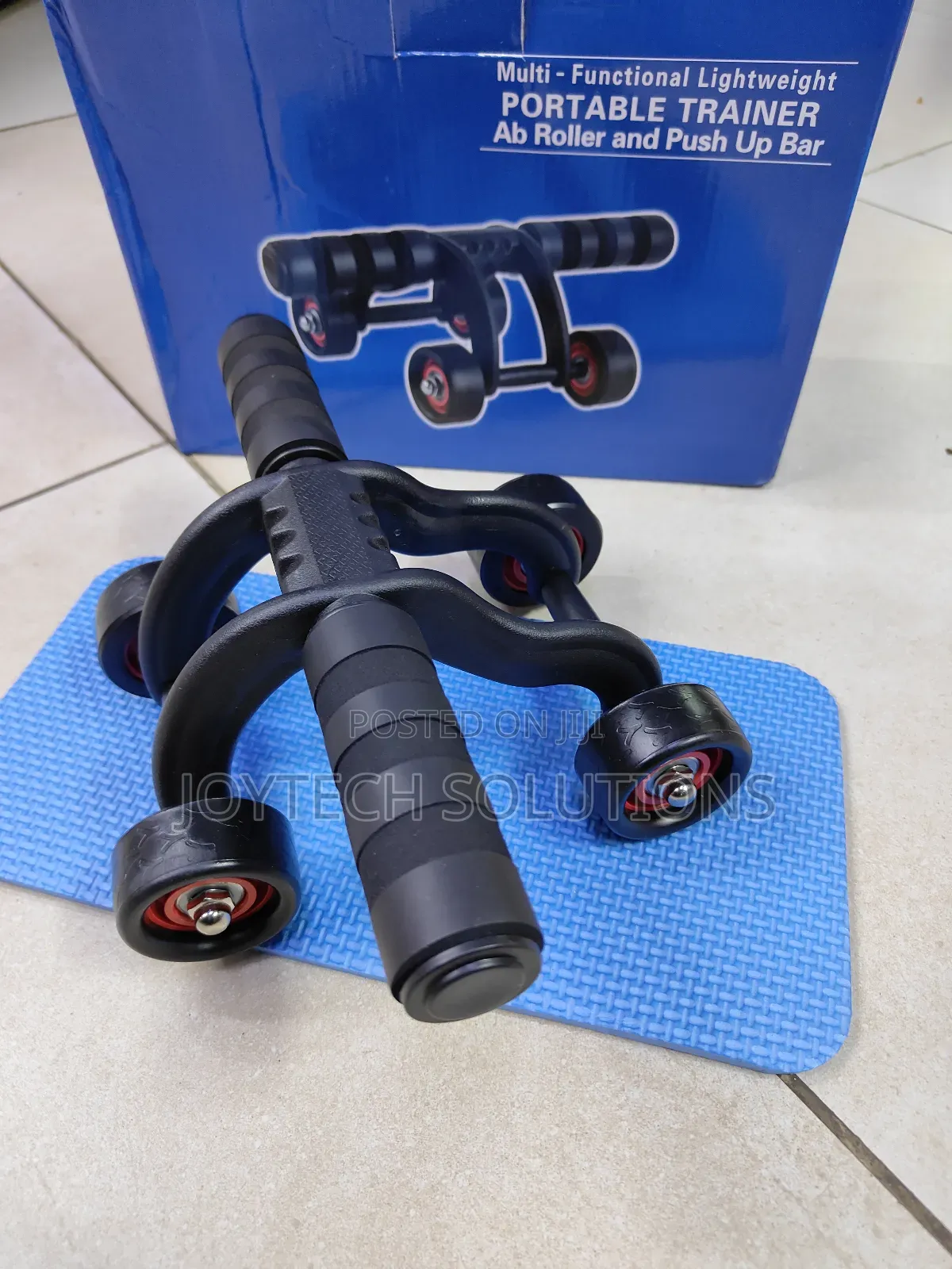 4 Wheel Ab Wheel Roller - Workout System - With Knee Protection Pad