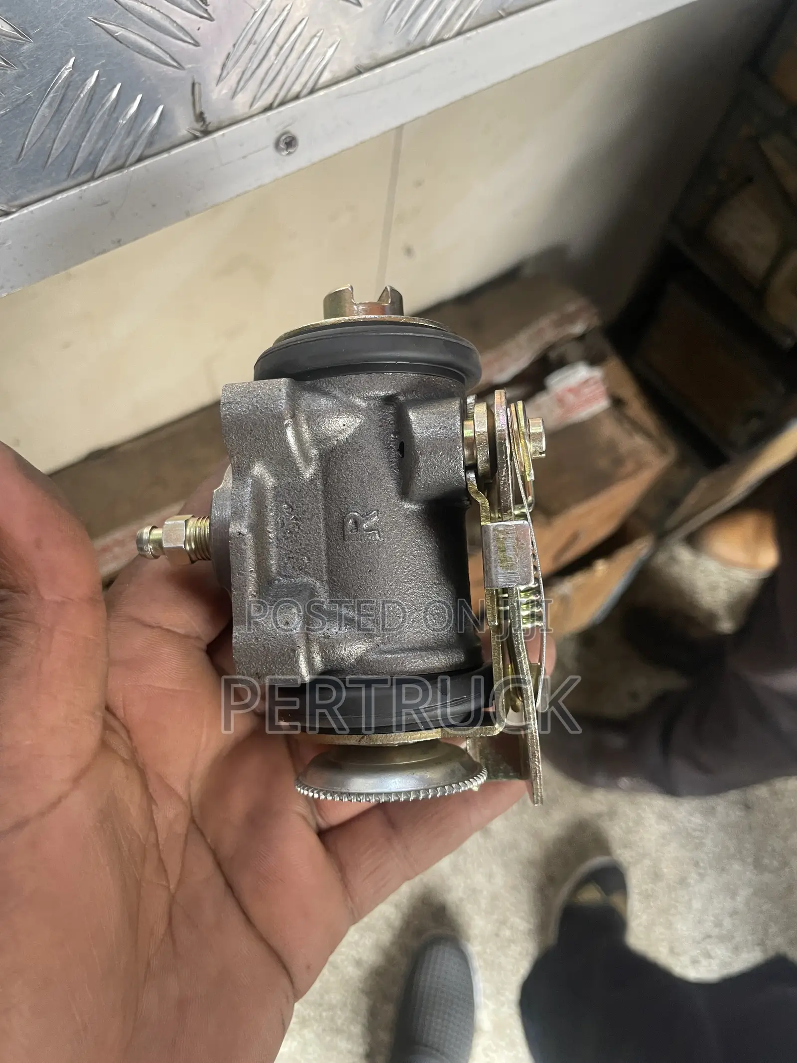 Nissan Civilian Rear Wheel Cylinders