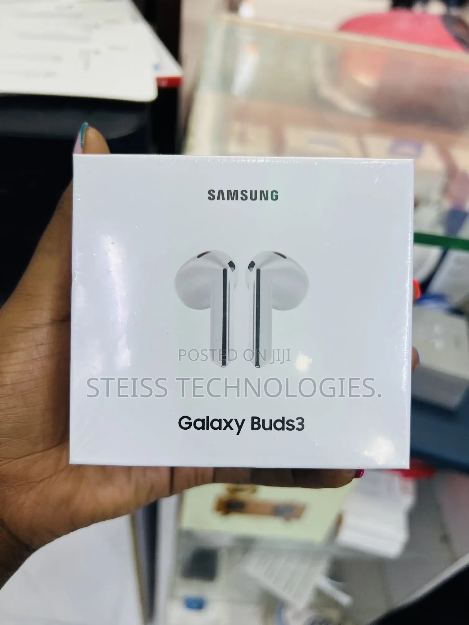 White Wireless Samsung Galaxy Buds 3