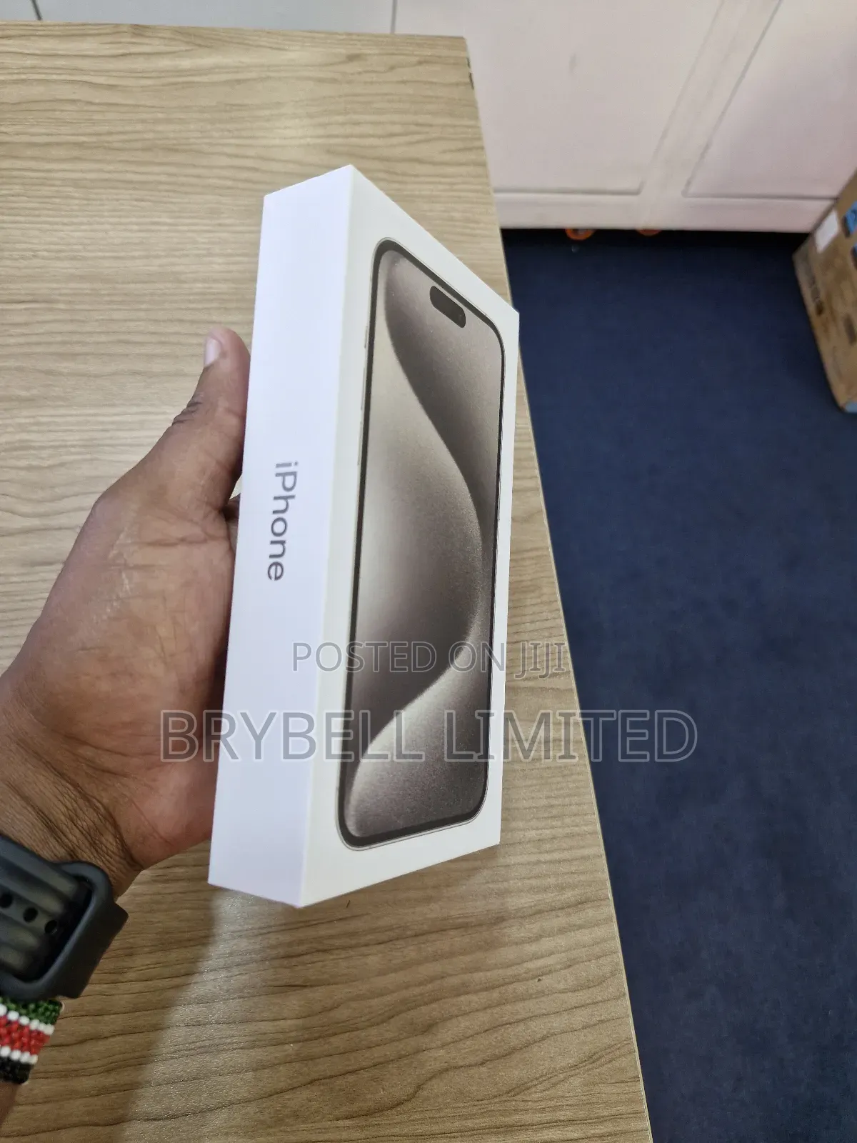 New Apple iPhone 15 Pro Max 256 GB Black