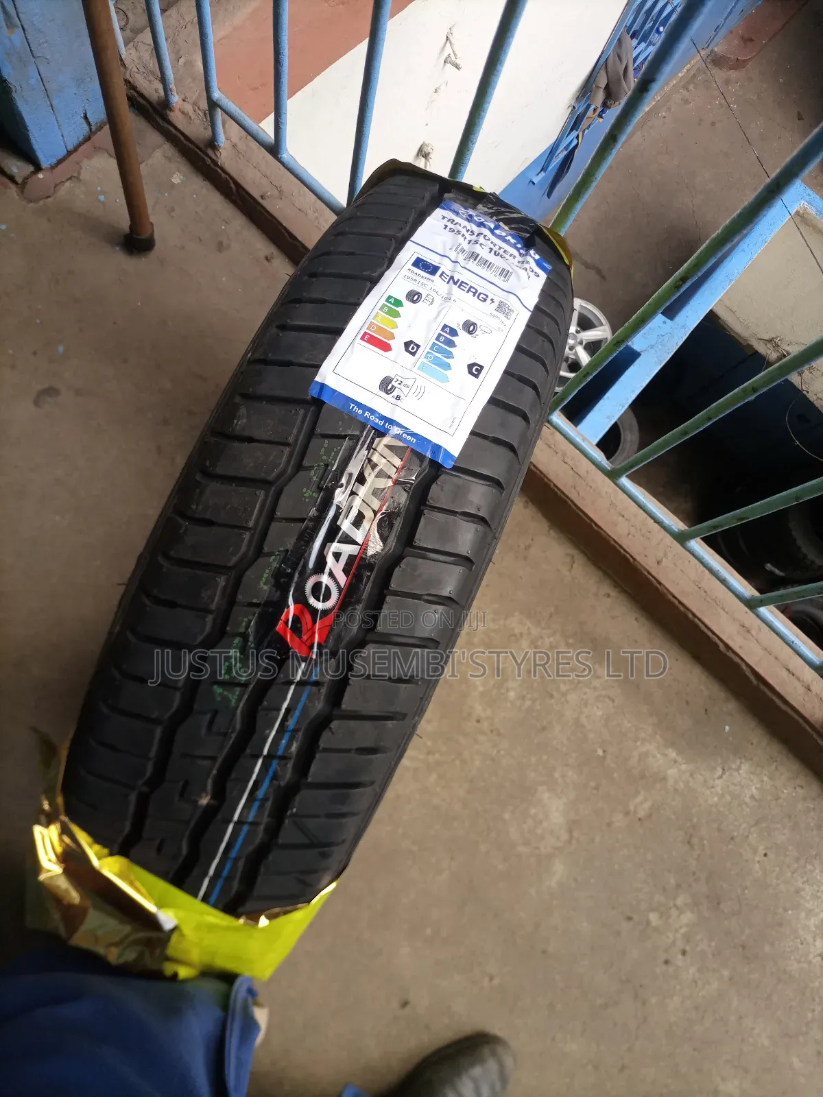 195r15c Roadking Tyres