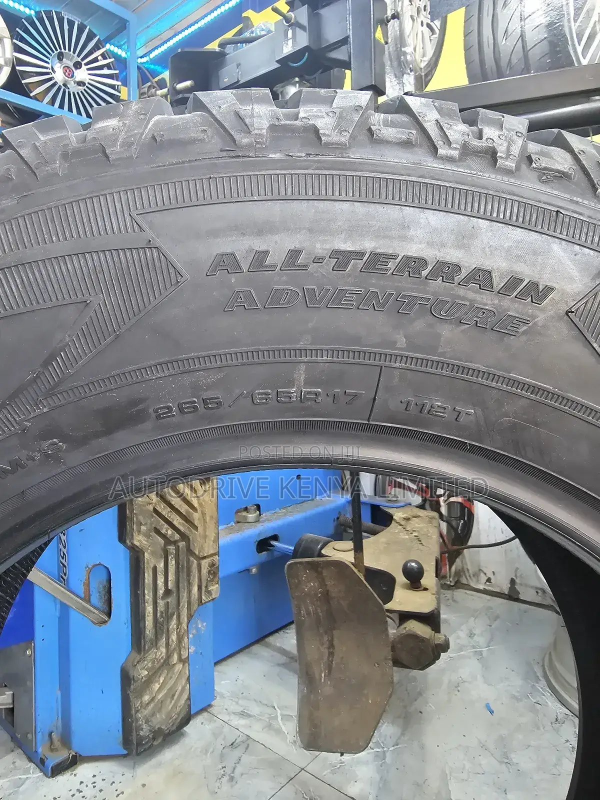 265/65r17 Goodyear Wrangler All Terrain Tire