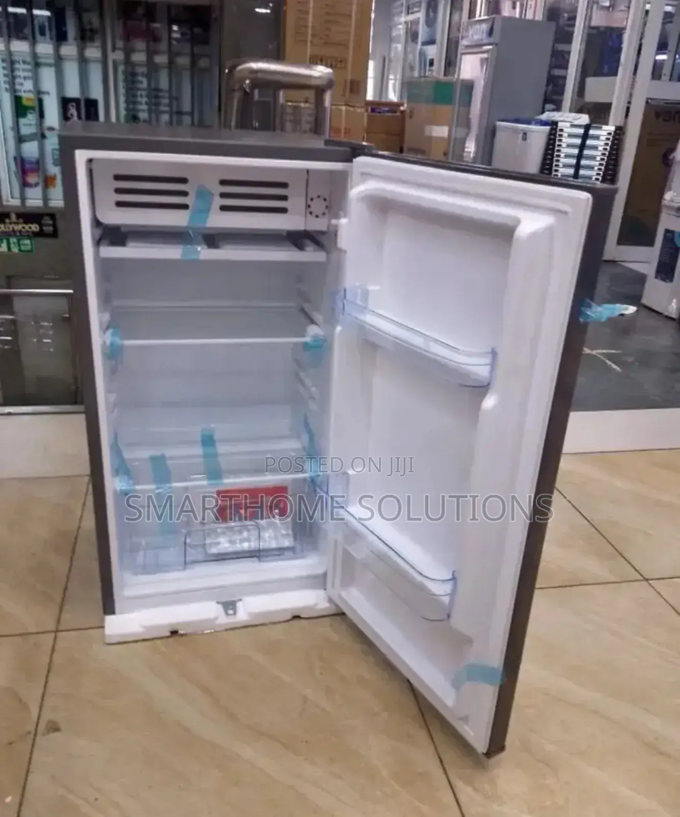 With Top Freezer Ramtons 90l Fridge