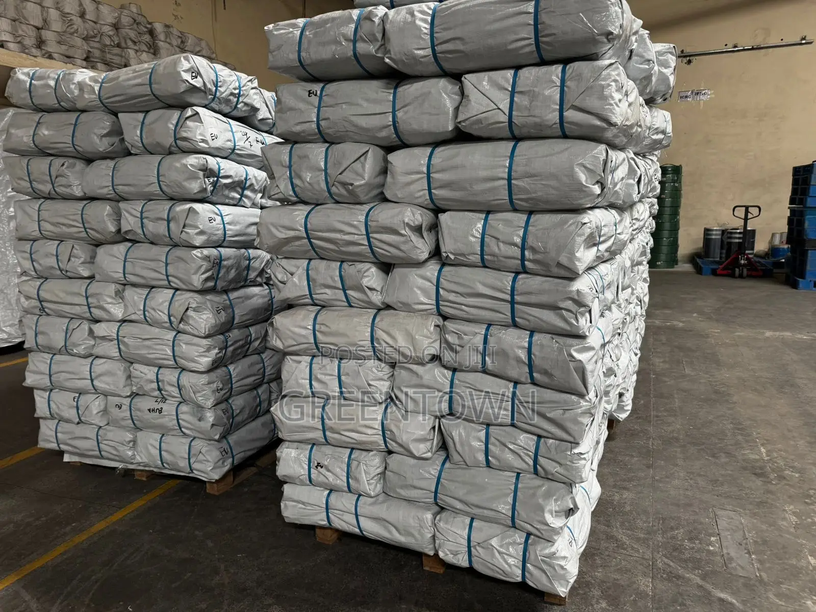 High Quality Waterproof Uv Resistant Tarpaulin (4m by 6m)