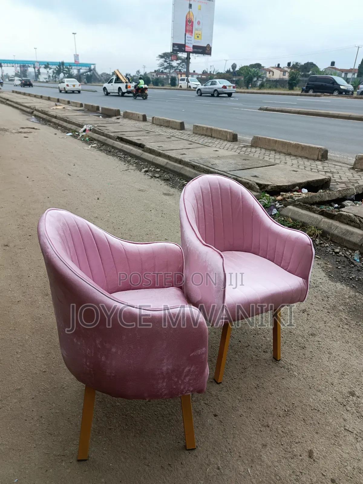 Manicure Baby Pink Seats, Stylish Design