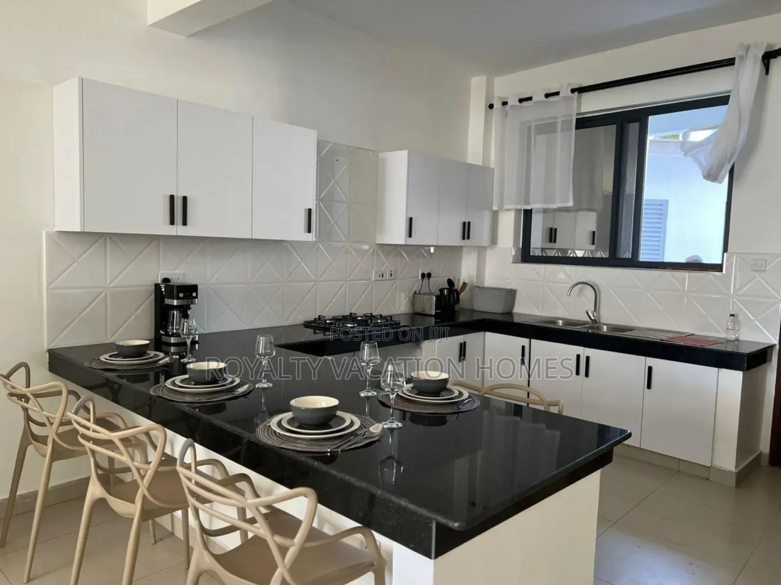 2bedroom Beachfront Apartment in Nyali