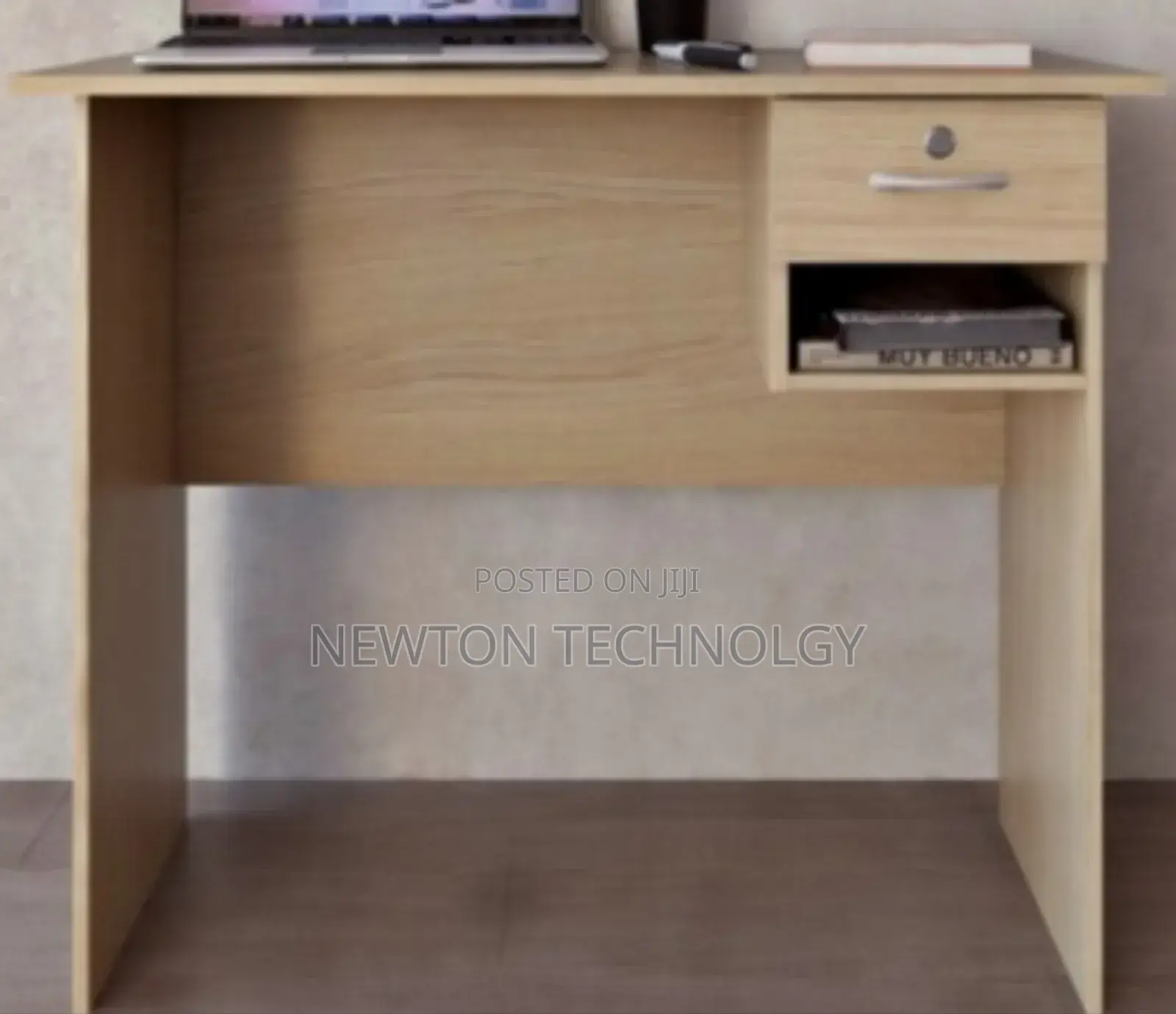 Aneto Office Desk 0.9m White