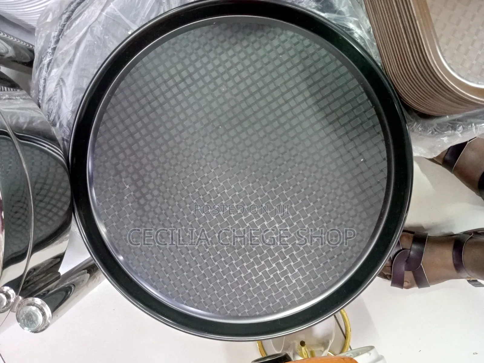 Round Restaurant Trays