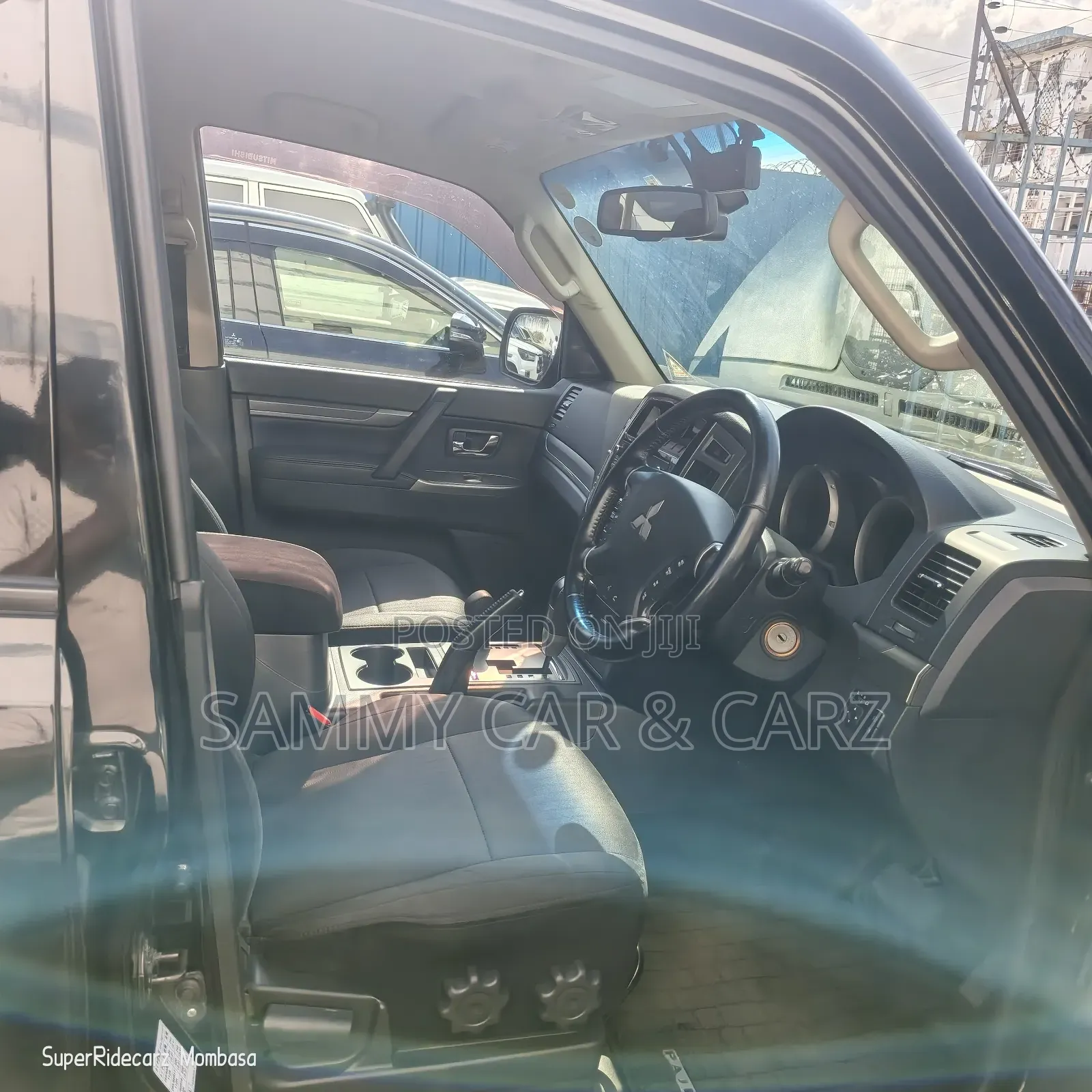 Mitsubishi Pajero 2018 Black