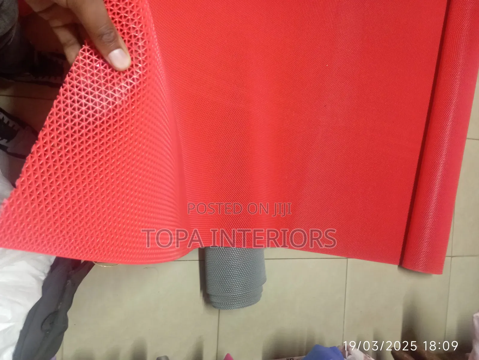 Red Porous Bathroom PVC Antislip Rubber Mats