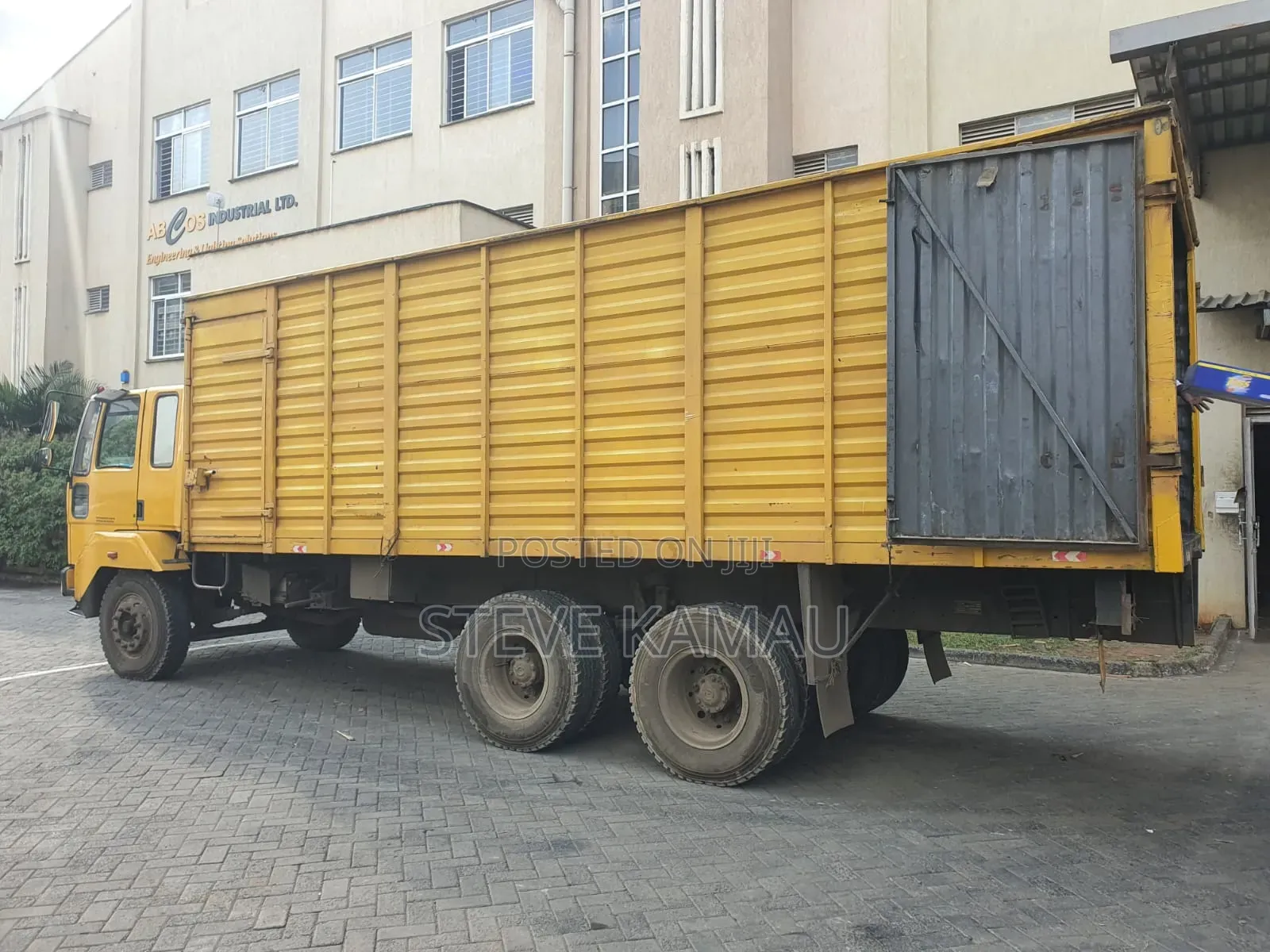 Ashok Leyland 2518 KCG