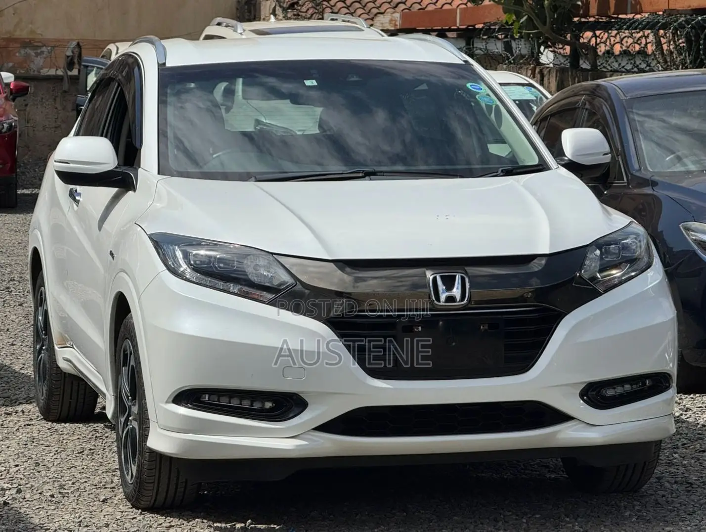 Honda Vezel 1.5 Hybrid 2WD 2018 White
