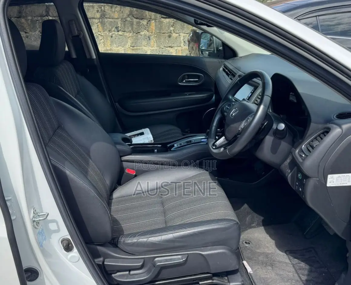 Honda Vezel 1.5 Hybrid 2WD 2018 White