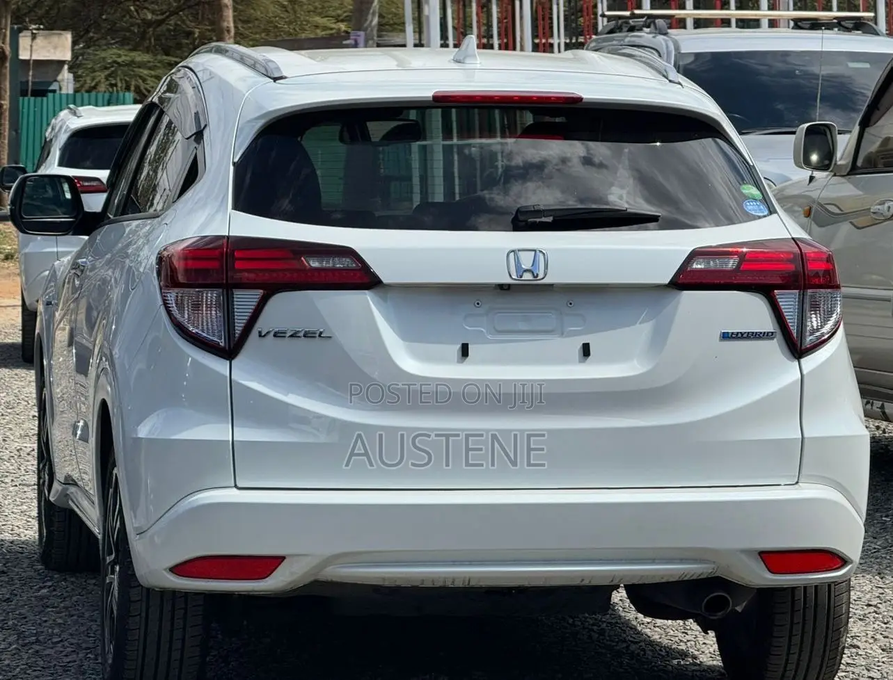 Honda Vezel 1.5 Hybrid 2WD 2018 White