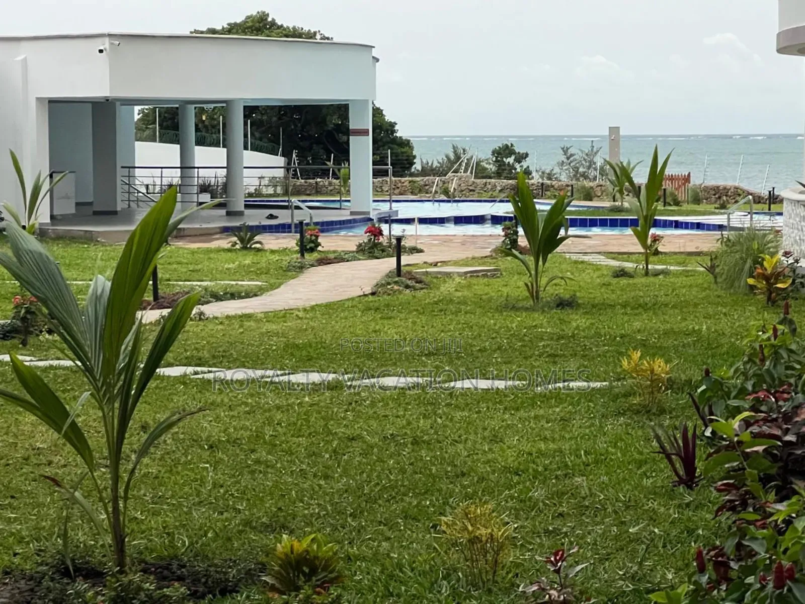 1bedroom Beachfront Apartment at Baobab, Nyali