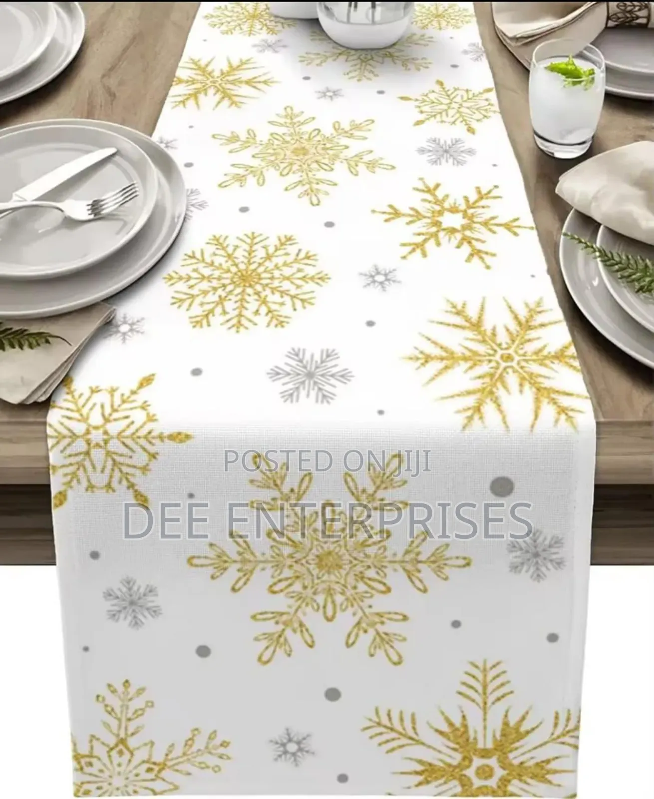 Elegant Table Runner
33*183cm
