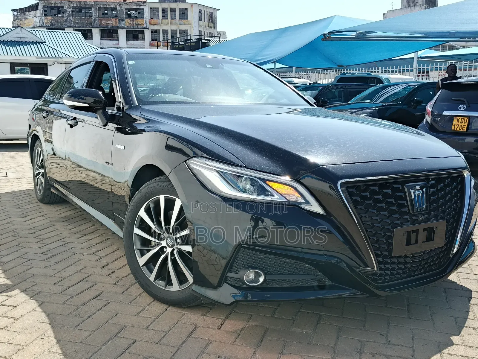 Toyota Crown 2019 Black