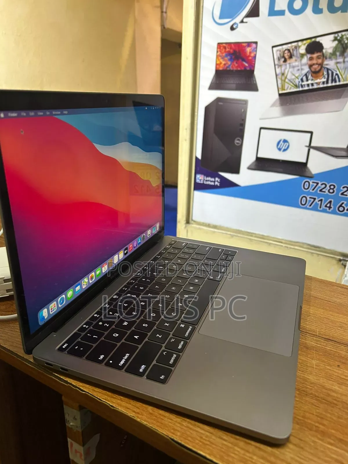 Laptop Apple MacBook Pro 2017 8GB Intel Core I5 SSD 256GB